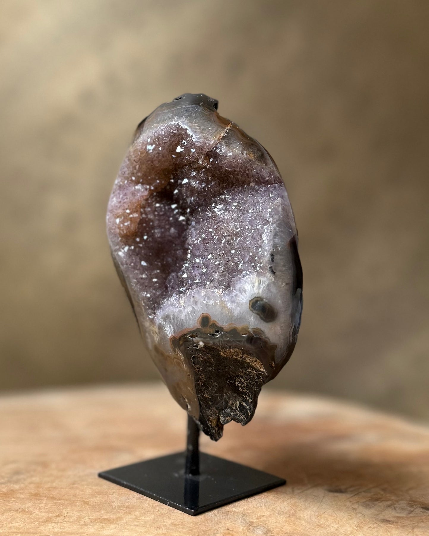 Agaat geode op standaard