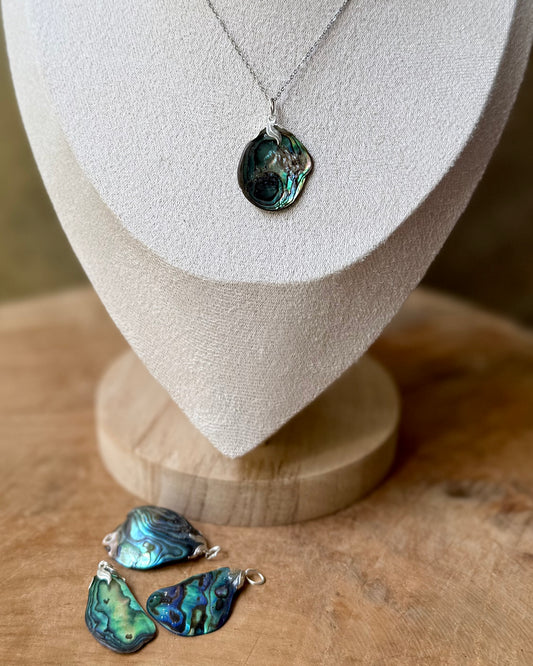 Edelsteenhanger Paua schelp