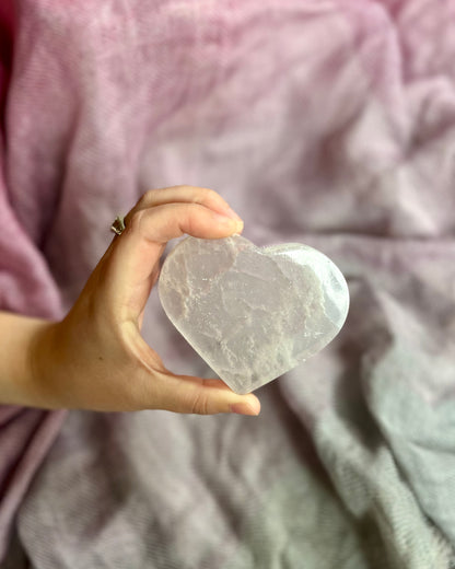 Selenite heart charging disc small